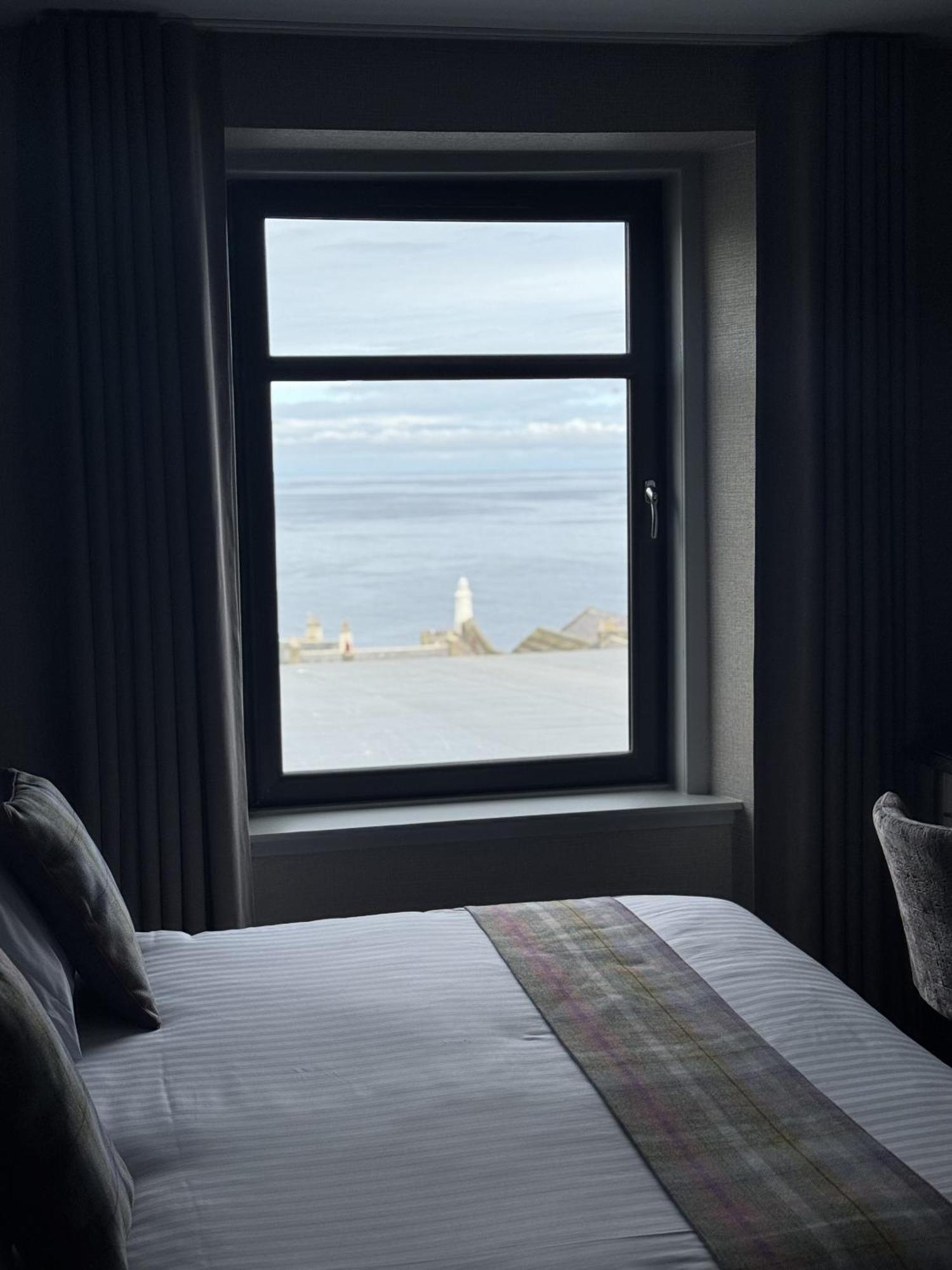 The Knowes Hotel & Restaurant Macduff Kamer foto